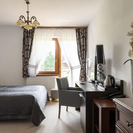 Sadelski Dwor Medical & 4*