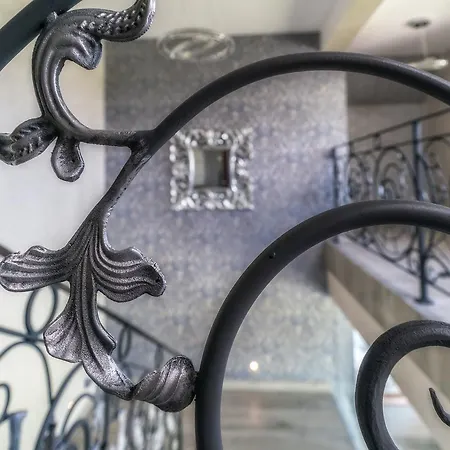 Apartmanhotel Sadelski Dwor Medical & 4*