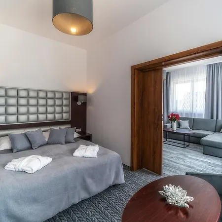 Sadelski Dwor Medical & 4*